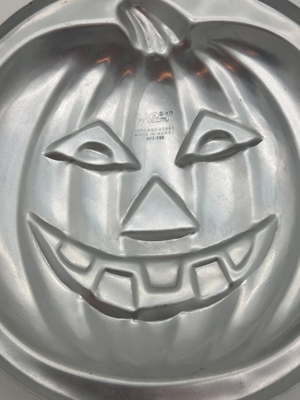 VTG 1975 Wilton Pumpkin Cake Pan 9